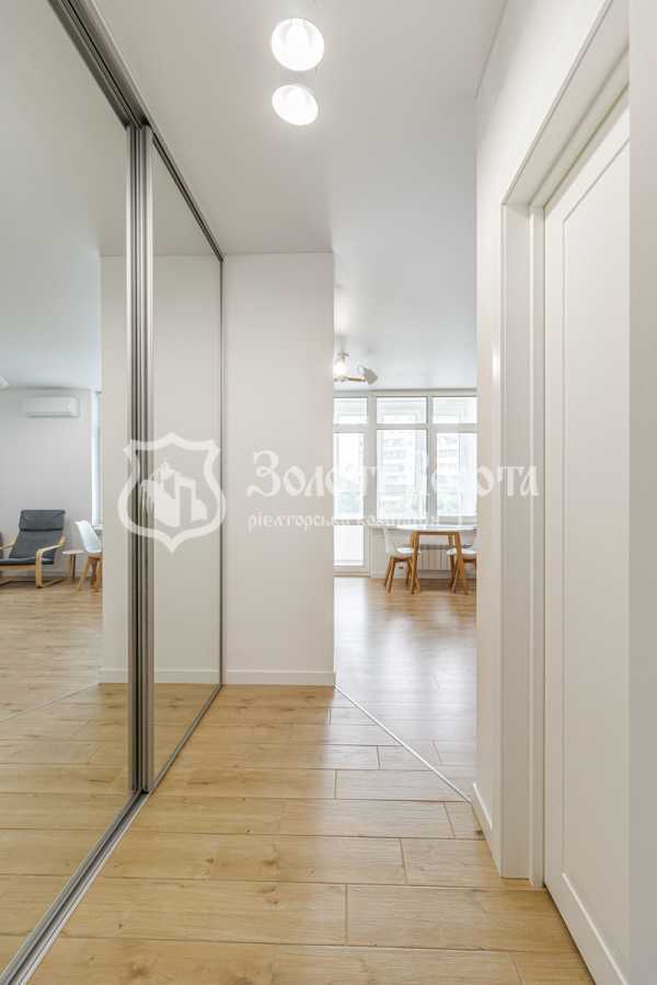 Продажа 1-комнатной квартиры 44.7 м², Михаила Донца ул., Драгоманова, 10