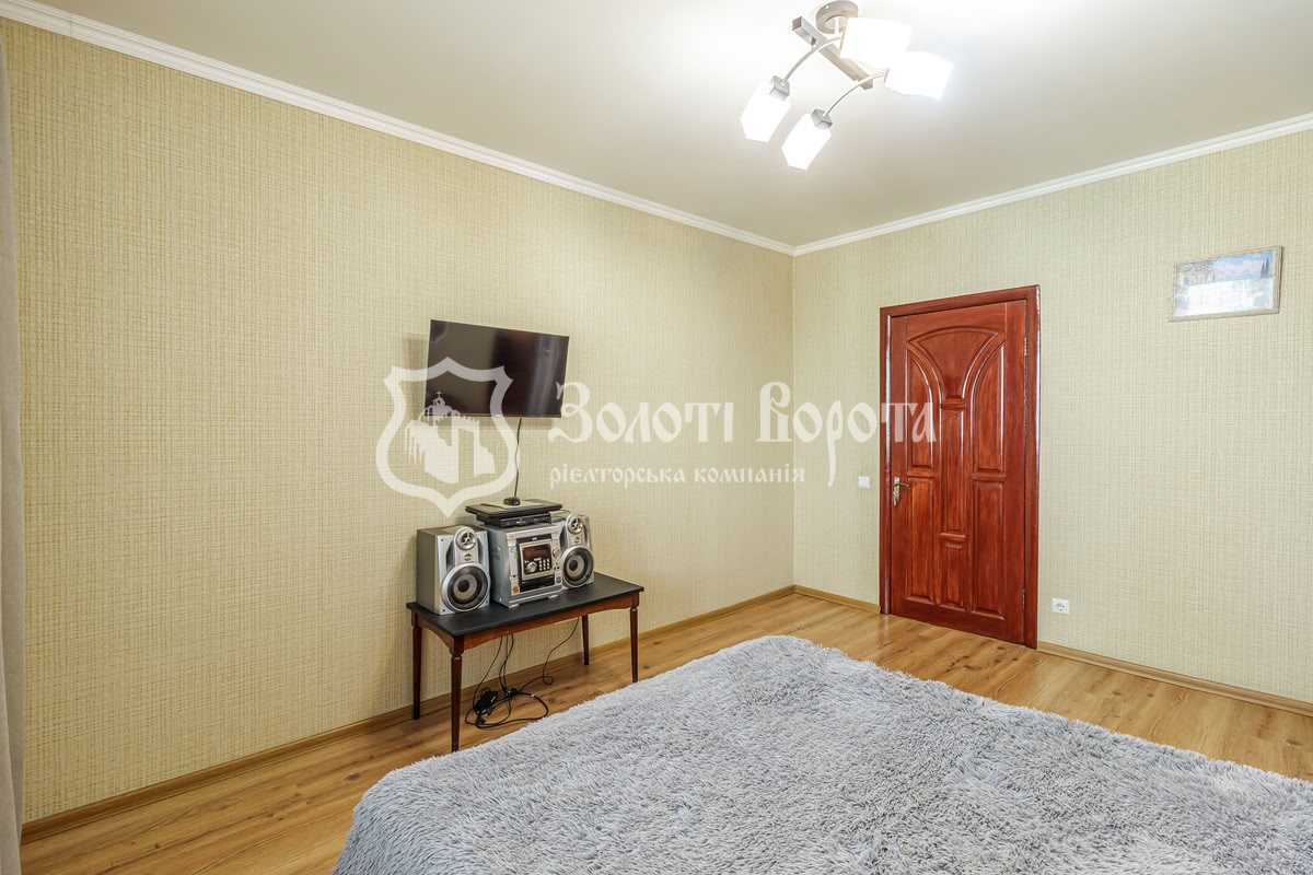 Продажа 3-комнатной квартиры 74 м², Николая Закревского ул., 89