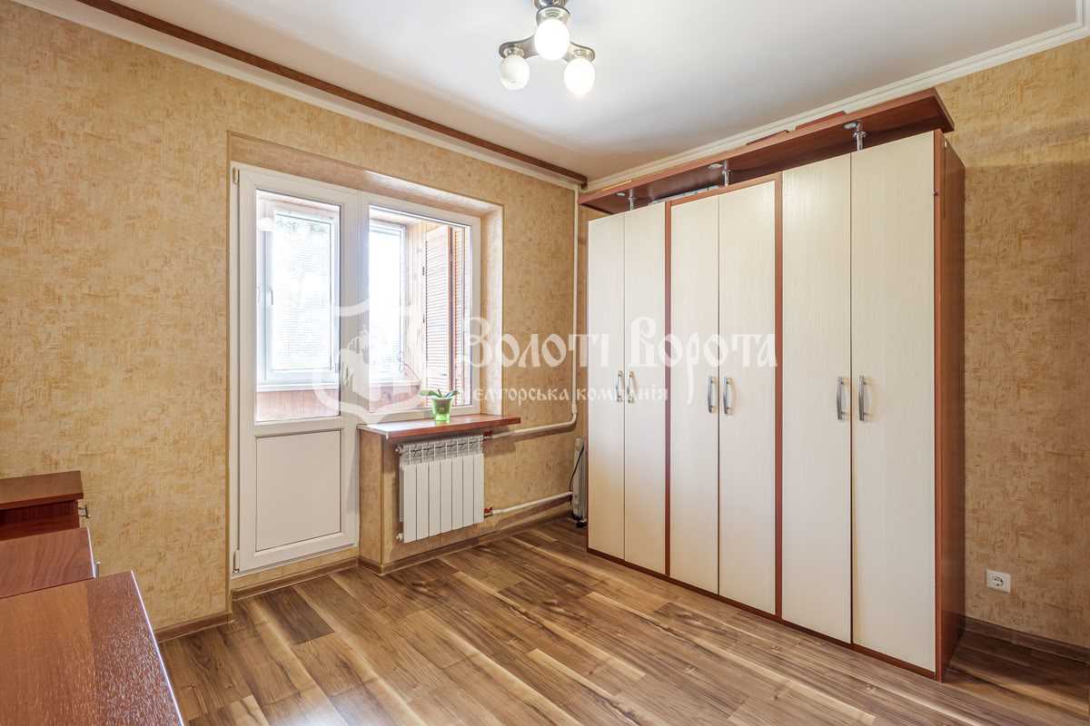 Продажа 3-комнатной квартиры 74 м², Николая Закревского ул., 89