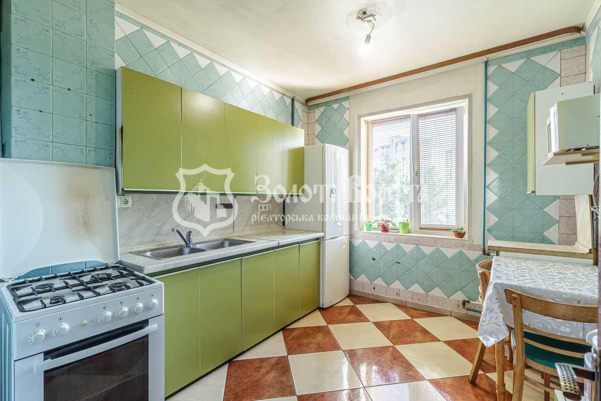 Продажа 3-комнатной квартиры 74 м², Николая Закревского ул., 89