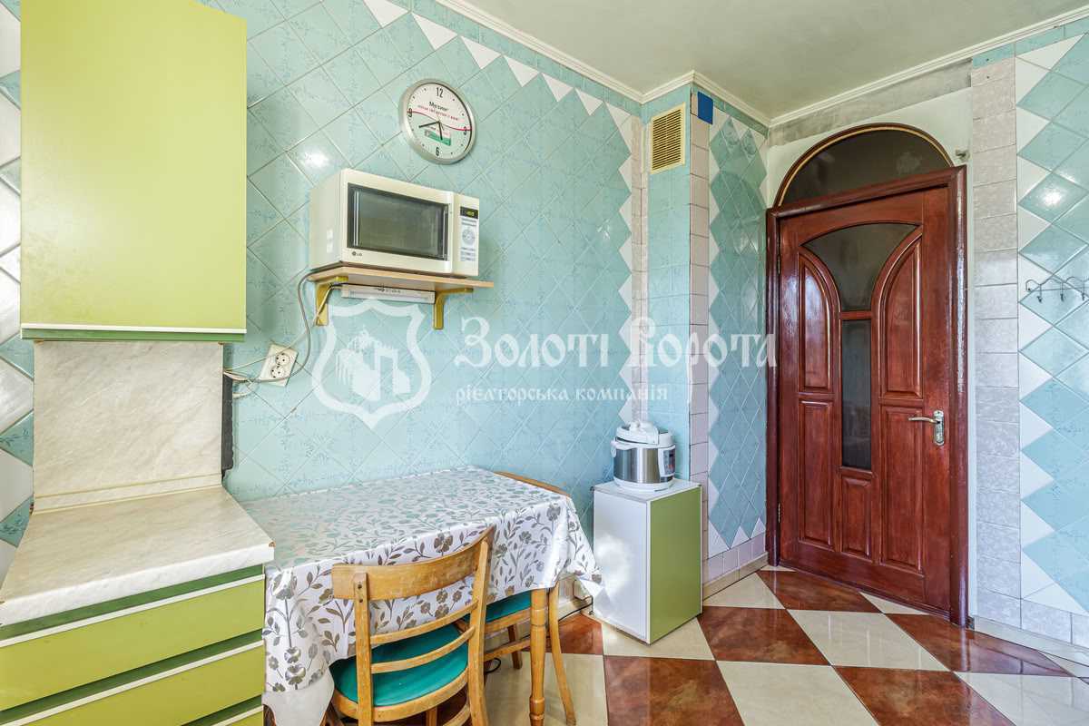 Продажа 3-комнатной квартиры 74 м², Николая Закревского ул., 89