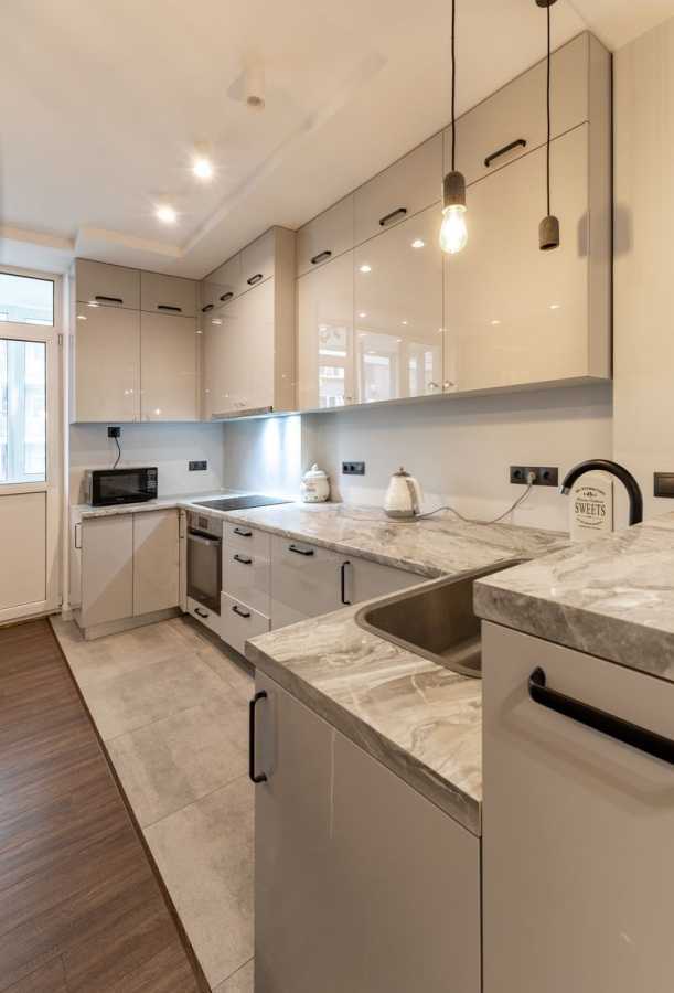 Продажа 3-комнатной квартиры 110 м², Михаила Донца ул., Ломоносова, 48