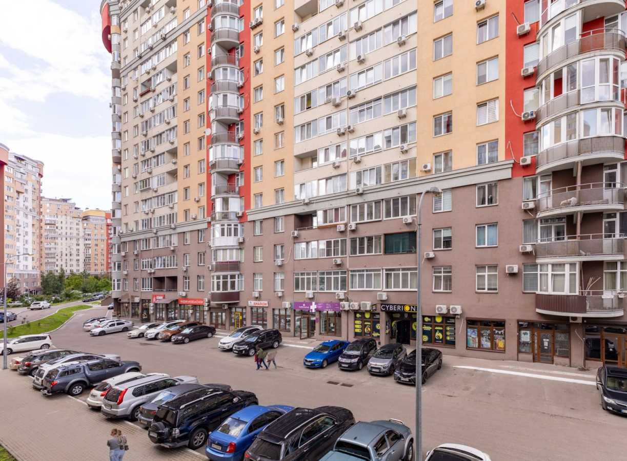 Продажа 3-комнатной квартиры 110 м², Михаила Донца ул., Ломоносова, 48