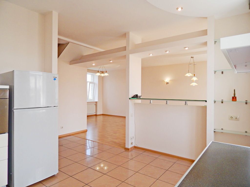 Продаж 2-рівневої квартири 126 м², Межигірська вул., 5
