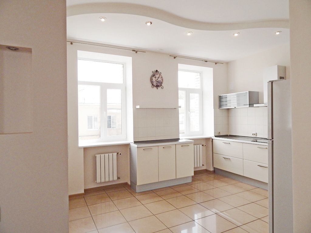 Продаж 2-рівневої квартири 126 м², Межигірська вул., 5