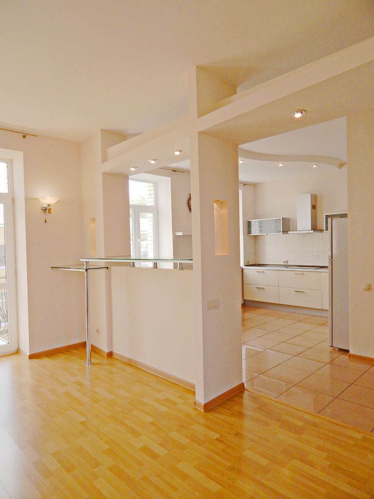 Продаж 2-рівневої квартири 126 м², Межигірська вул., 5