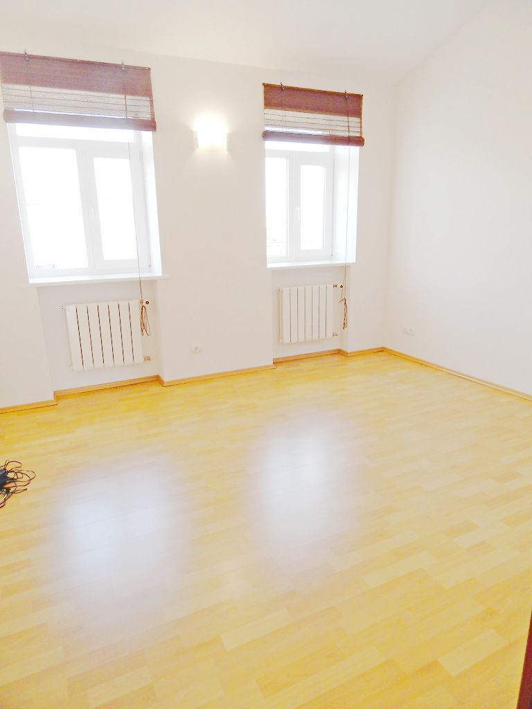 Продаж 2-рівневої квартири 126 м², Межигірська вул., 5