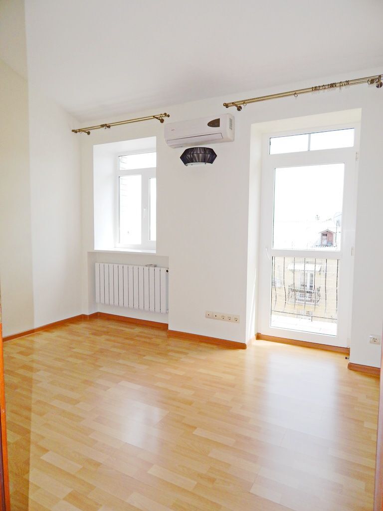 Продаж 2-рівневої квартири 126 м², Межигірська вул., 5
