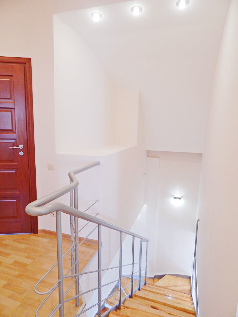 Продаж 2-рівневої квартири 126 м², Межигірська вул., 5