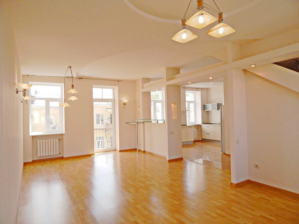 Продаж 2-рівневої квартири 126 м², Межигірська вул., 5