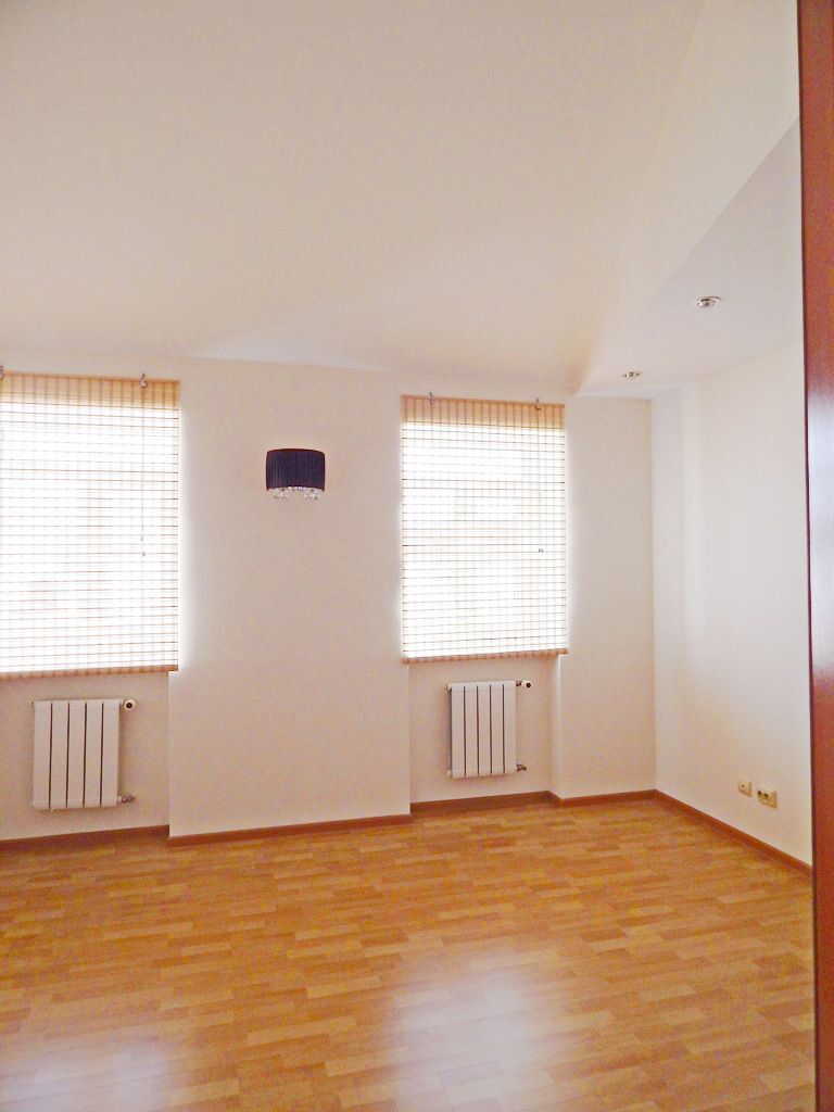 Продаж 2-рівневої квартири 126 м², Межигірська вул., 5