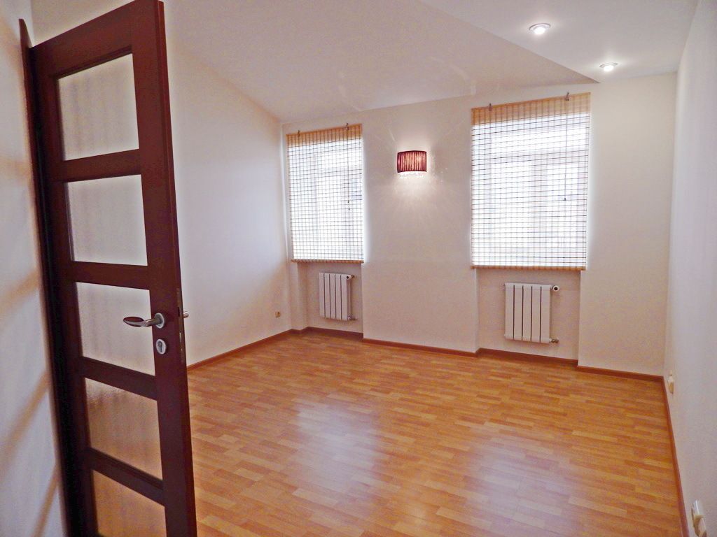 Продаж 2-рівневої квартири 126 м², Межигірська вул., 5