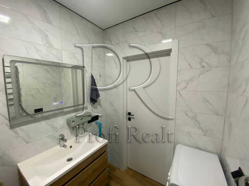Продажа 2-комнатной квартиры 74 м², Машиностроителей ул., 16
