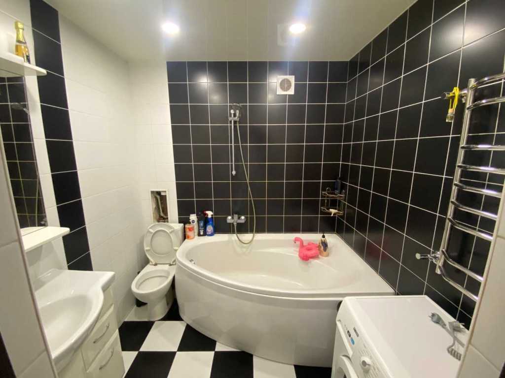 Продаж 1-кімнатної квартири 37.7 м², Райдужна вул., 147