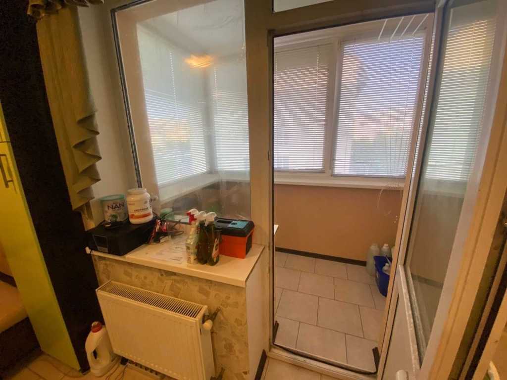 Продаж 1-кімнатної квартири 37.7 м², Райдужна вул., 147