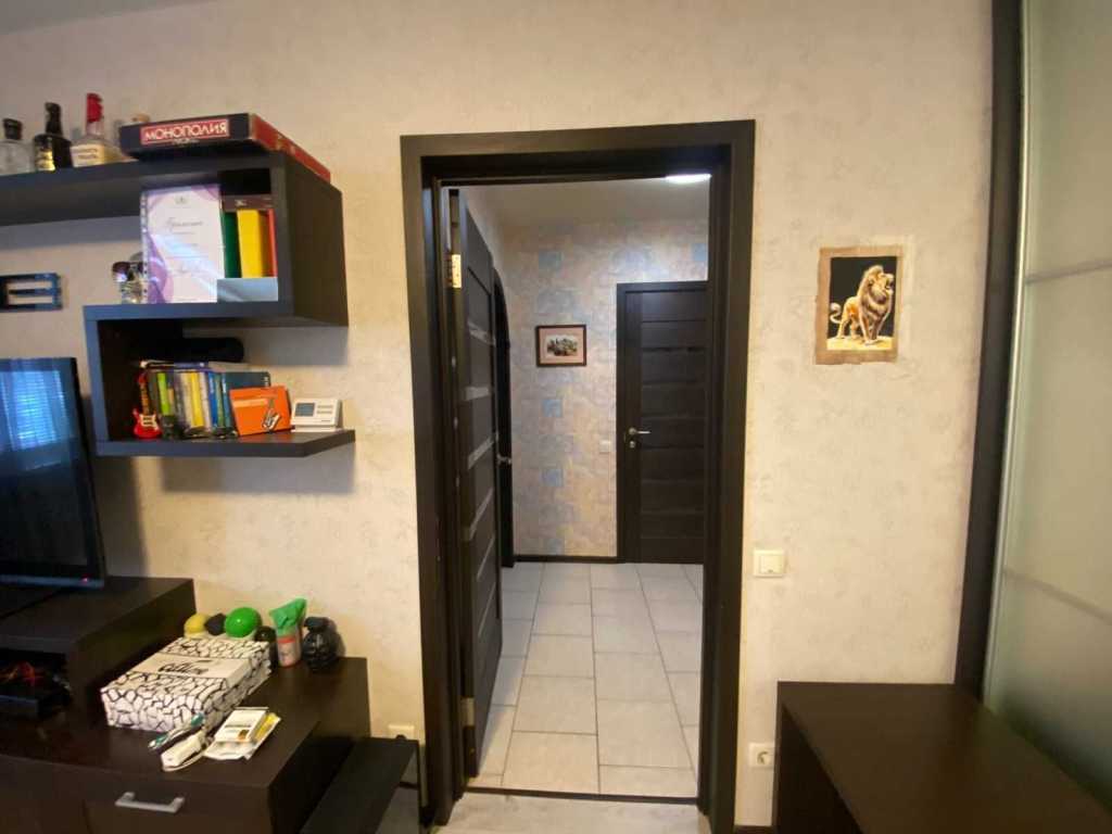 Продаж 1-кімнатної квартири 37.7 м², Райдужна вул., 147