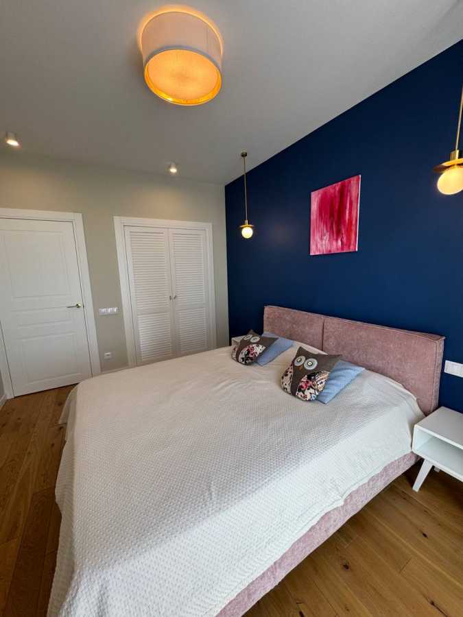 Продажа 2-комнатной квартиры 66.6 м², Салютная ул., 2