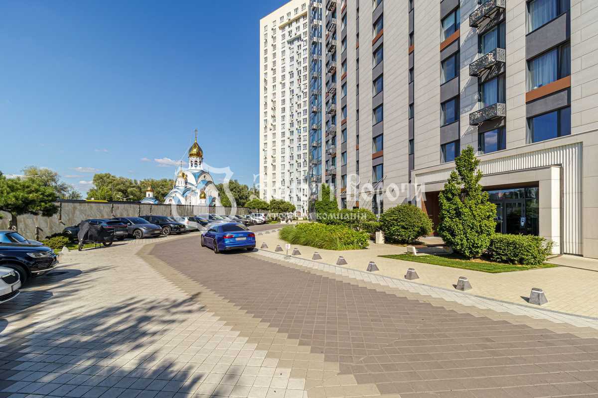 Продажа 2-комнатной квартиры 70.6 м², Академика Заболотного ул., 1Б