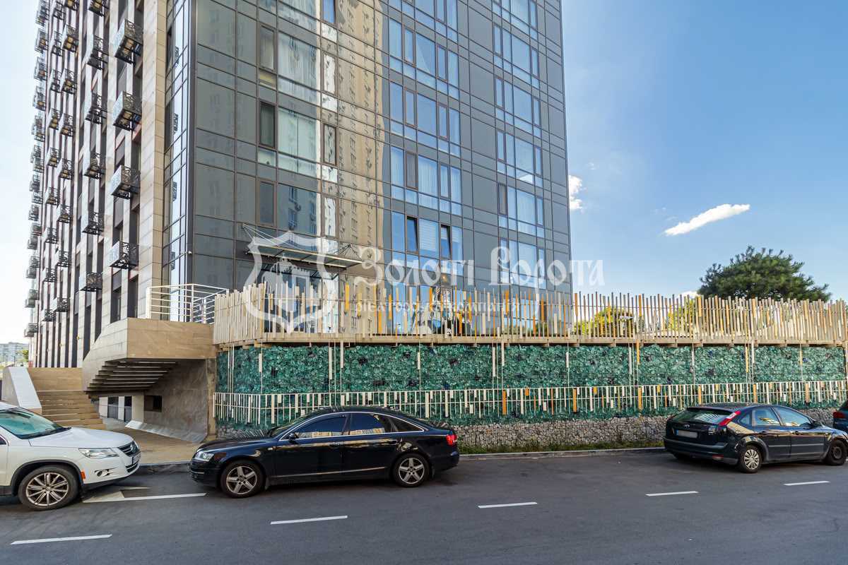 Продажа 2-комнатной квартиры 70.6 м², Академика Заболотного ул., 1Б