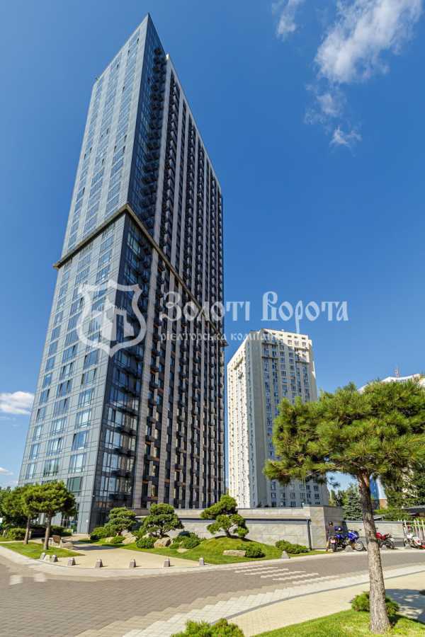 Продажа 2-комнатной квартиры 70.6 м², Академика Заболотного ул., 1Б
