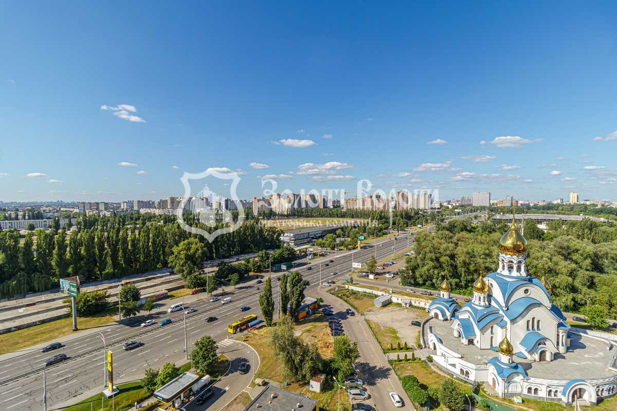 Продажа 2-комнатной квартиры 70.6 м², Академика Заболотного ул., 1Б