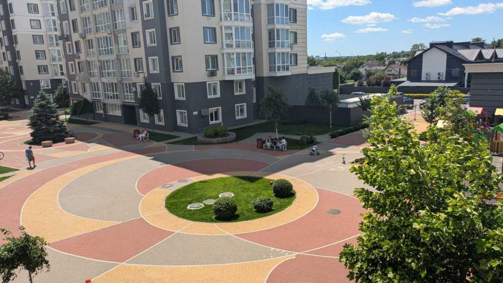 Продажа 3-комнатной квартиры 90 м², Олексы Тихого ул., 4