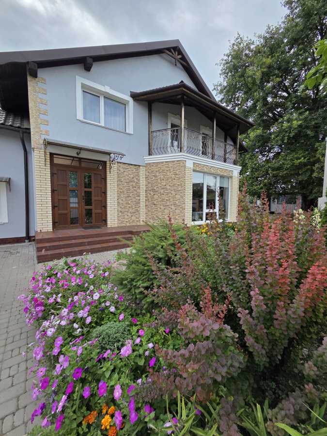 Продаж будинку 269 м², Озерна вул.