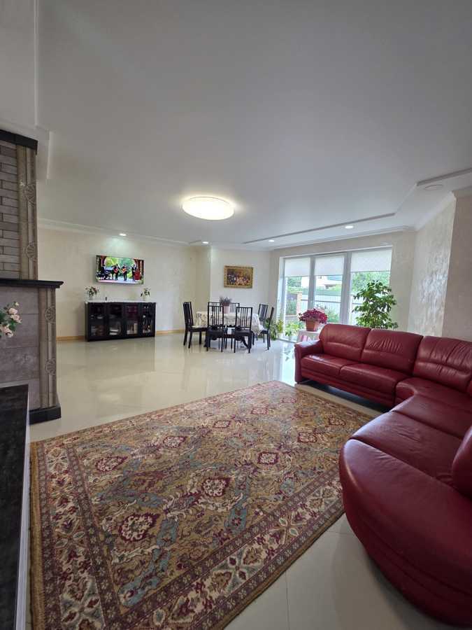 Продаж будинку 269 м², Озерна вул.