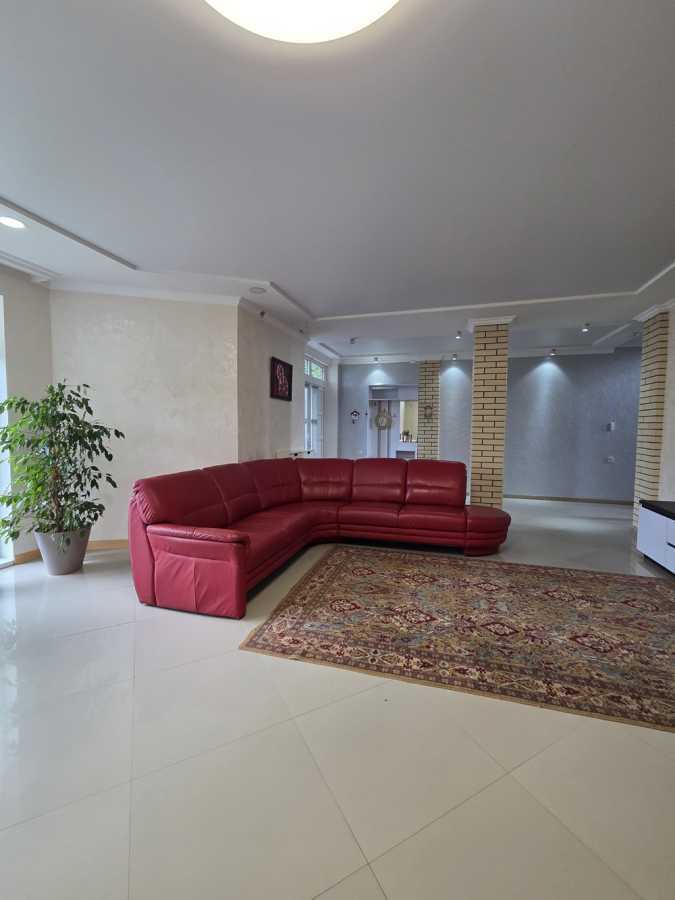Продаж будинку 269 м², Озерна вул.