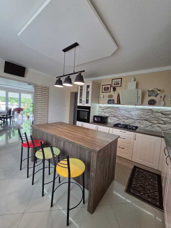 Продаж будинку 269 м², Озерна вул.