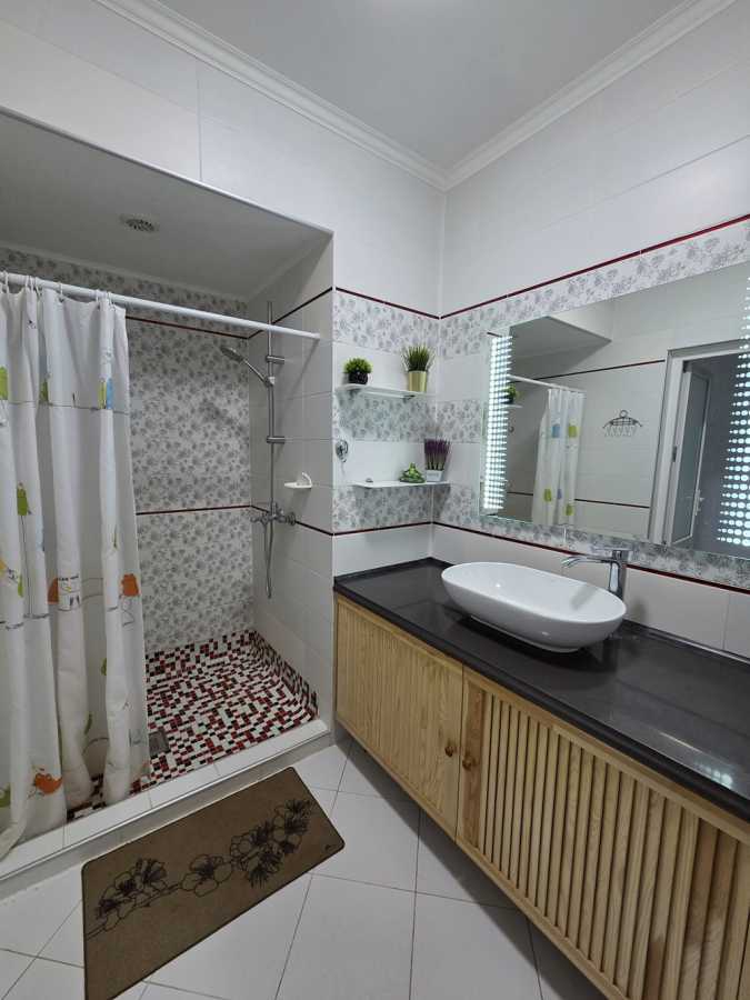 Продаж будинку 269 м², Озерна вул.