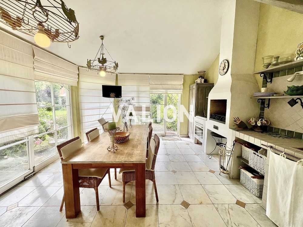 Продаж котеджу 708 м², Сагайдачного вул., 17