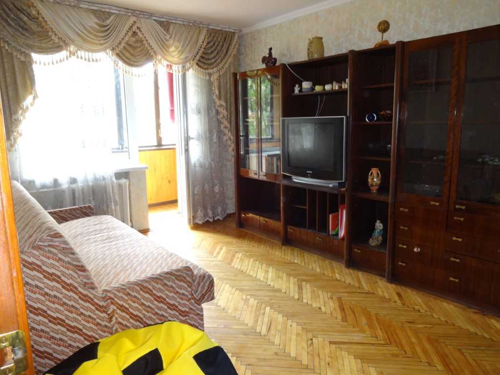 Продажа 3-комнатной квартиры 57 м², Привокзальная ул., 12