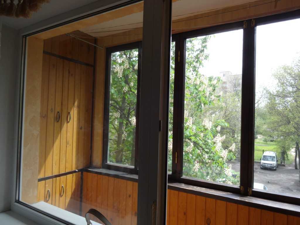 Продажа 3-комнатной квартиры 57 м², Привокзальная ул., 12