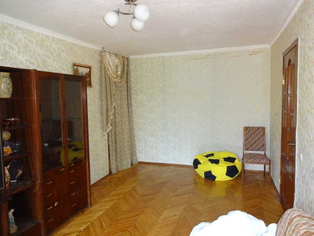 Продажа 3-комнатной квартиры 57 м², Привокзальная ул., 12