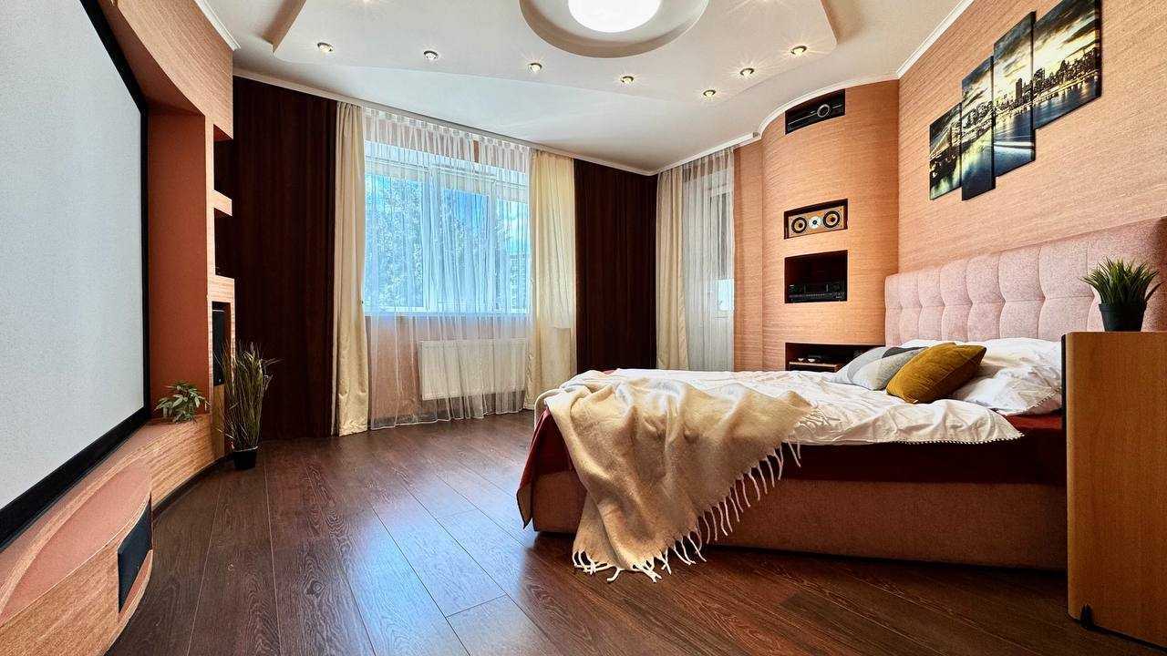 Продажа 2-комнатной квартиры 75.7 м², Тарасовская ул., 8А