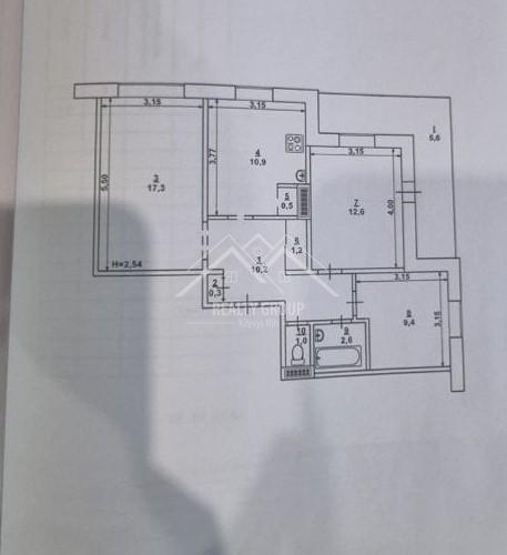 Продажа 3-комнатной квартиры 72 м², Вечерний бул.