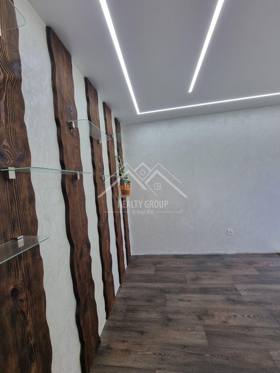 Продажа 3-комнатной квартиры 72 м², Вечерний бул.
