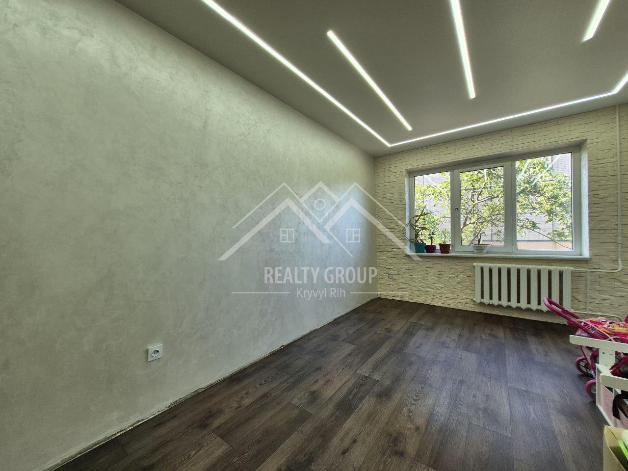 Продажа 3-комнатной квартиры 72 м², Вечерний бул.