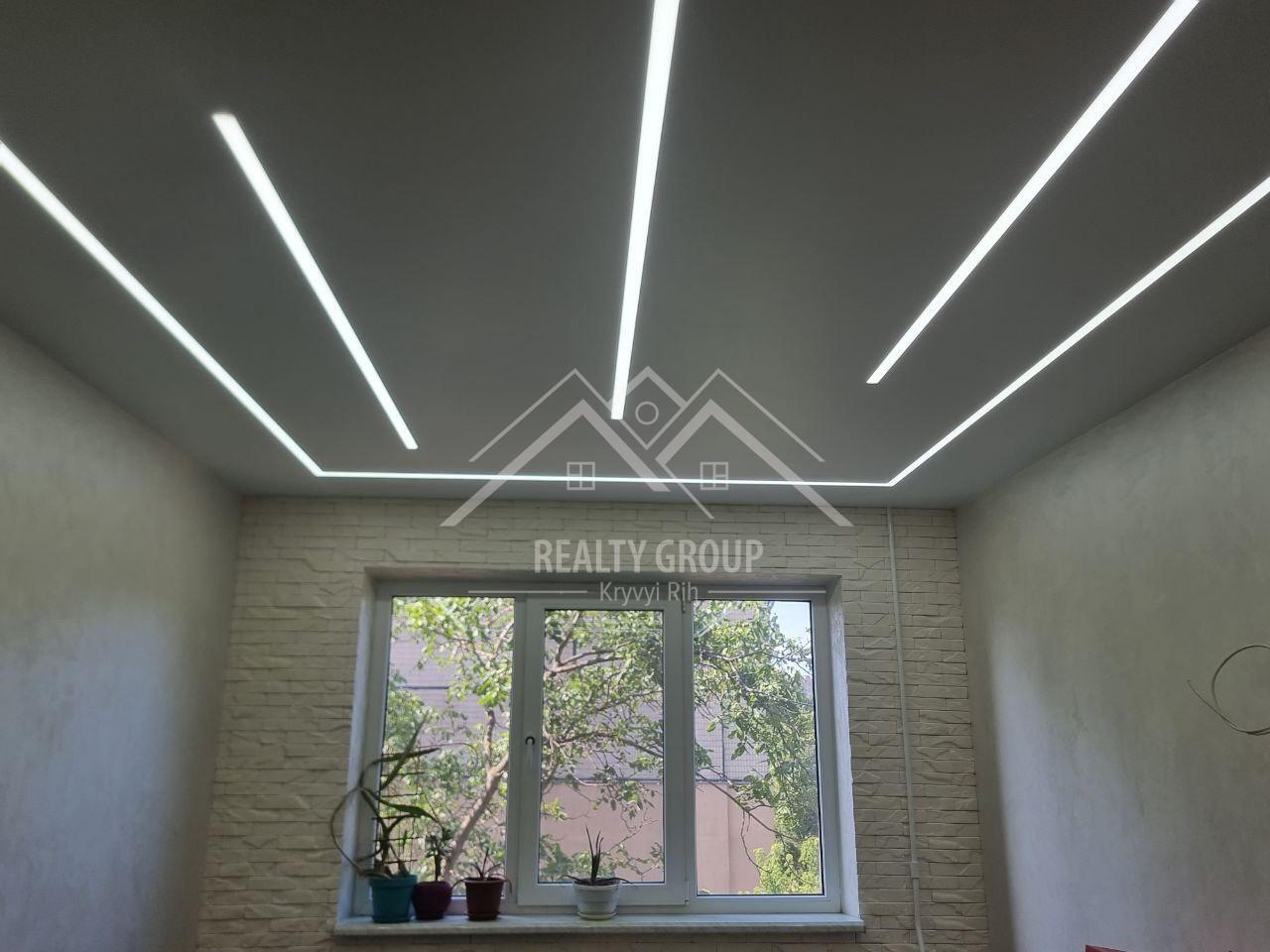 Продажа 3-комнатной квартиры 72 м², Вечерний бул.