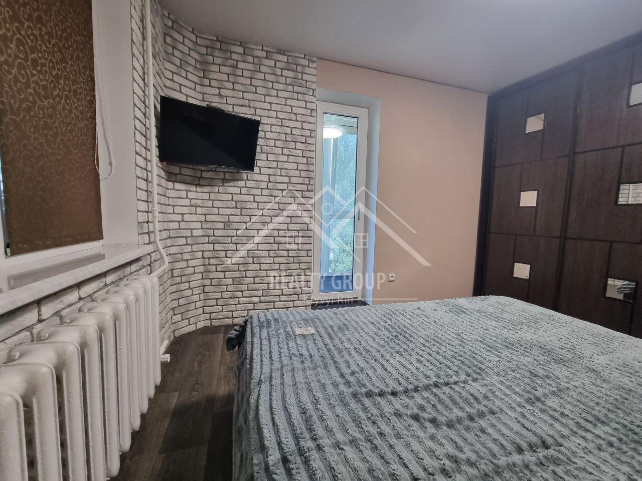 Продажа 3-комнатной квартиры 72 м², Вечерний бул.