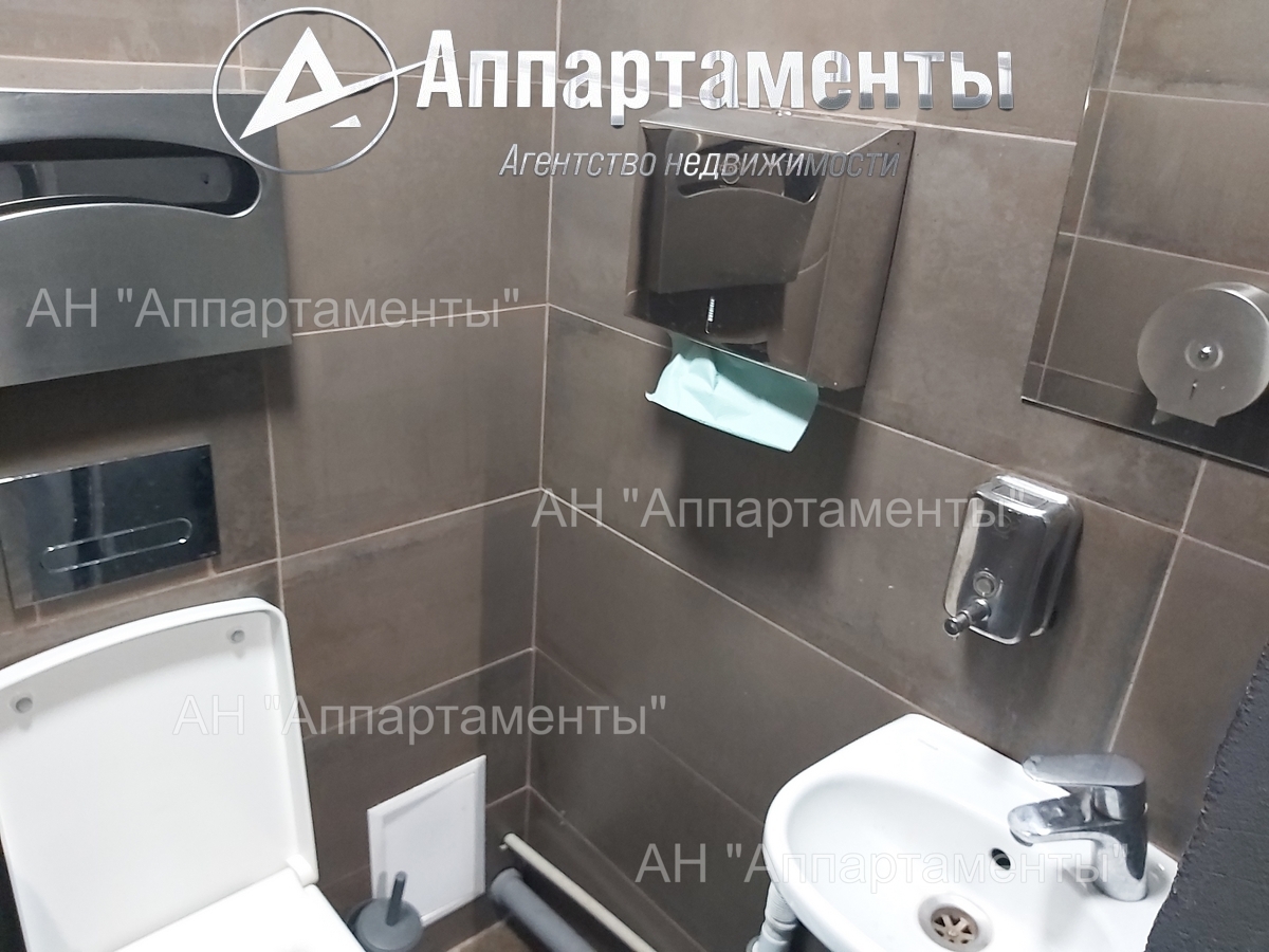 Аренда помещения свободного назначения 560 м², Ярослава Мудрого ул.