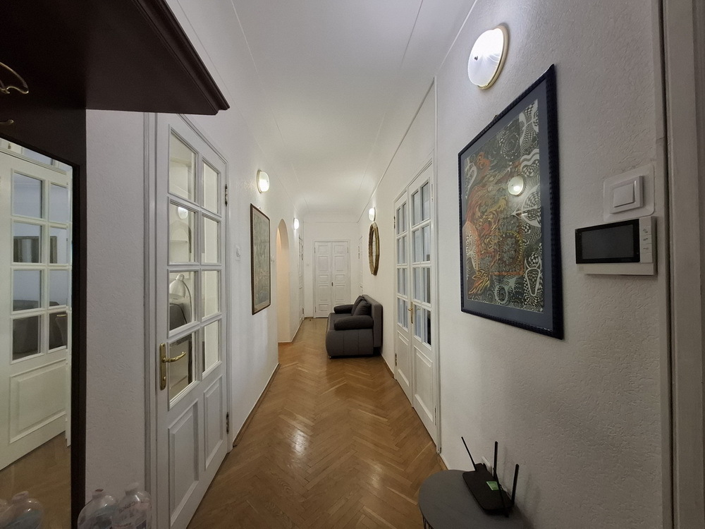 Аренда 3-комнатной квартиры 100 м², Институтская ул., 16