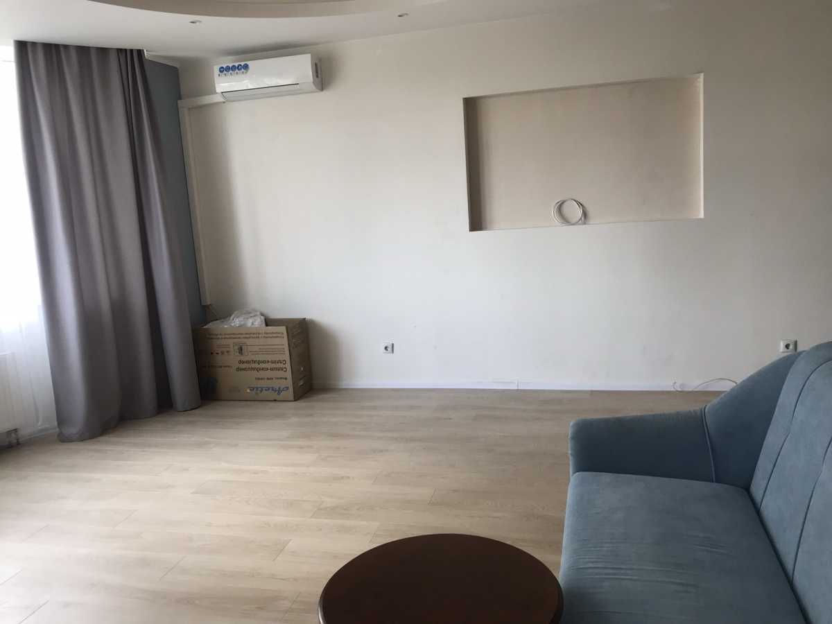 Продажа 1-комнатной квартиры 70 м², Харьковское шоссе, 182