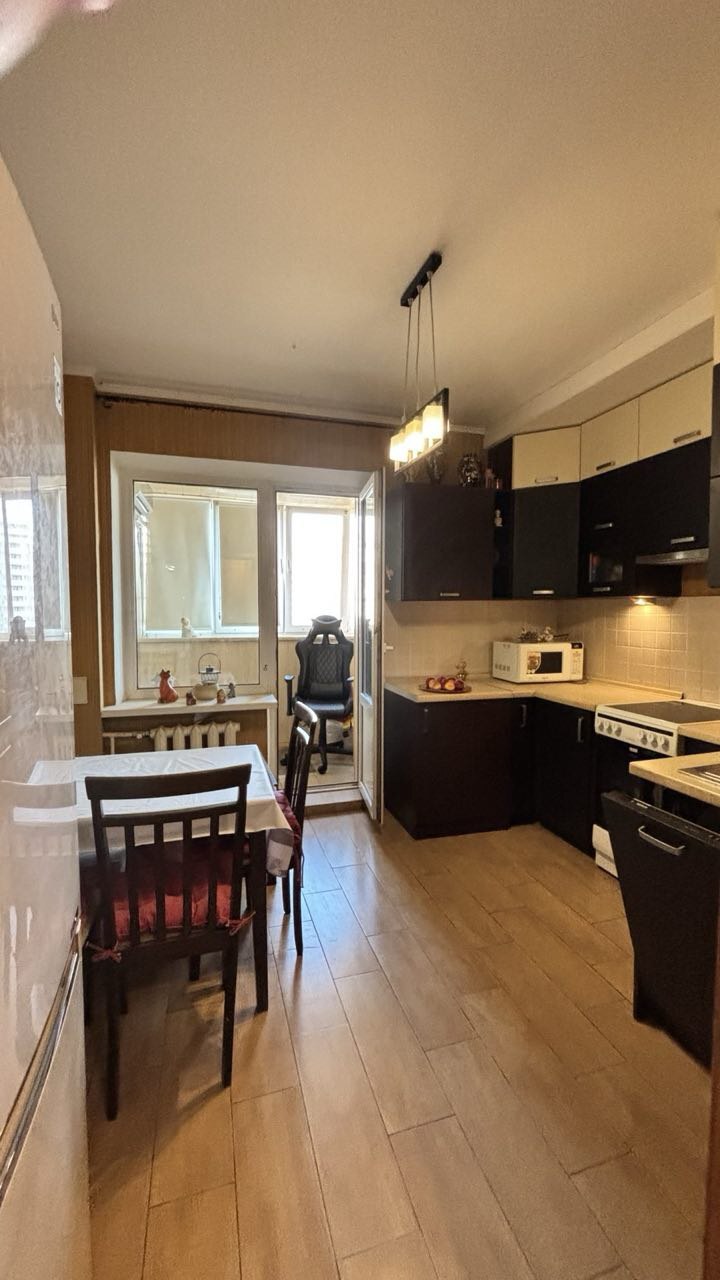 Продаж 1-кімнатної квартири 43.8 м², Олени Пчілки вул., 2Б