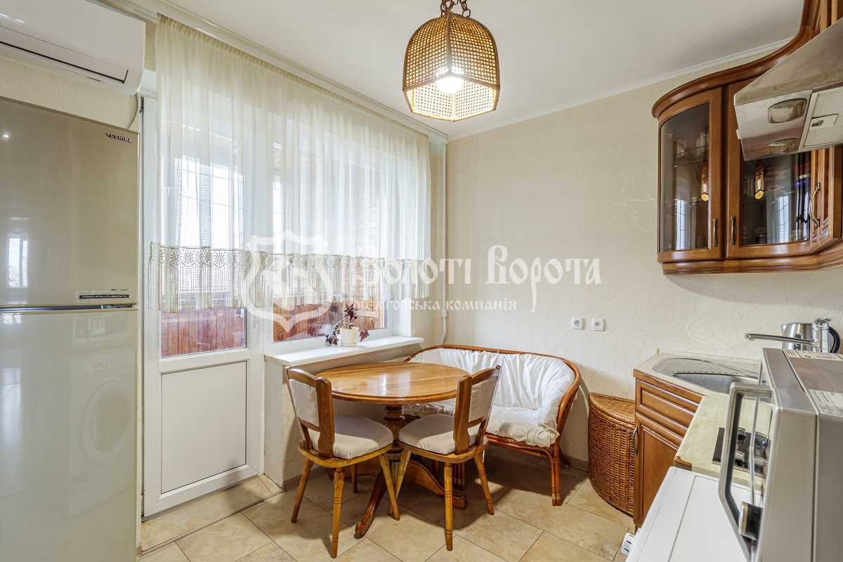 Продажа 3-комнатной квартиры 68.7 м², Зои Гайдай ул., 7А