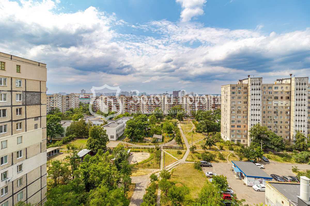 Продажа 3-комнатной квартиры 68.7 м², Зои Гайдай ул., 7А