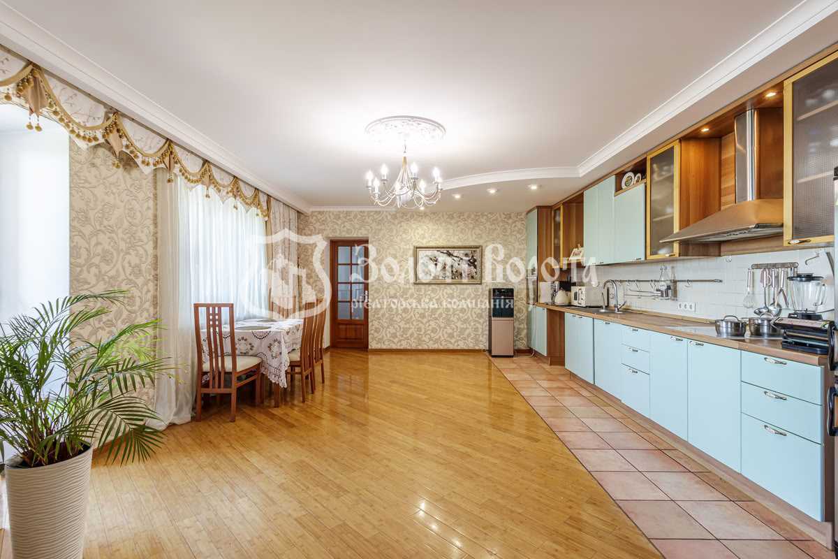 Продажа 3-комнатной квартиры 118 м², Героев Сталинграда просп., 14Г