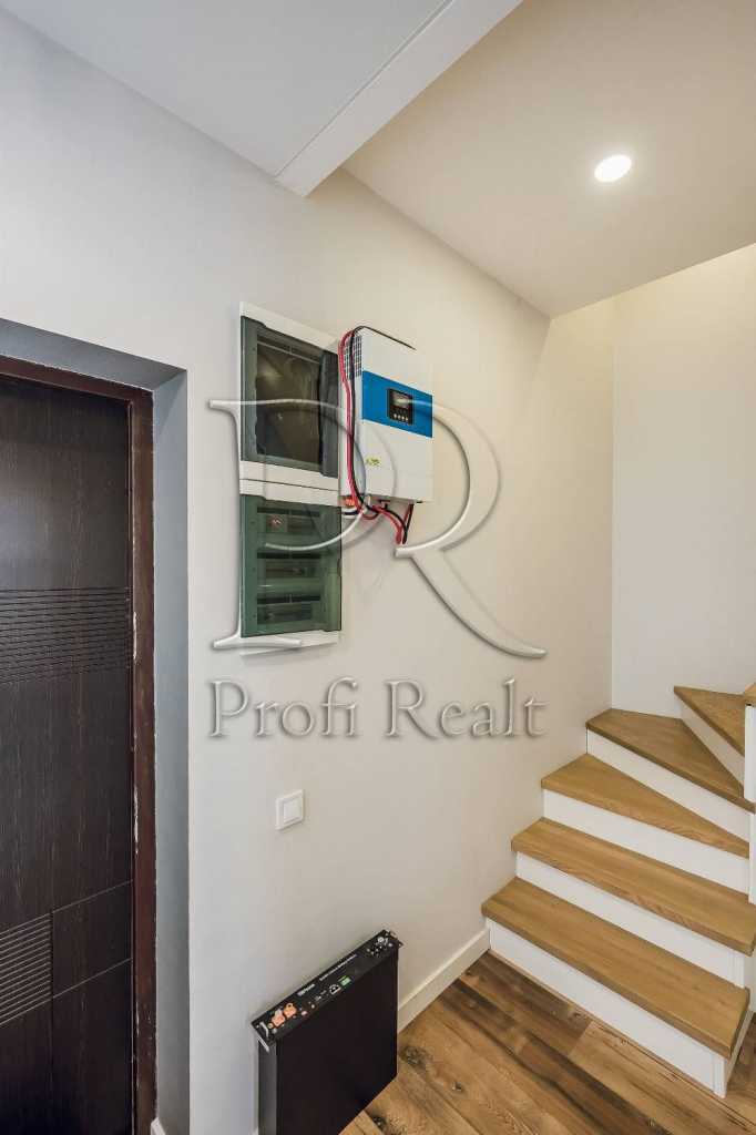 Продажа 3-комнатной квартиры 87 м², Победы просп., 67В