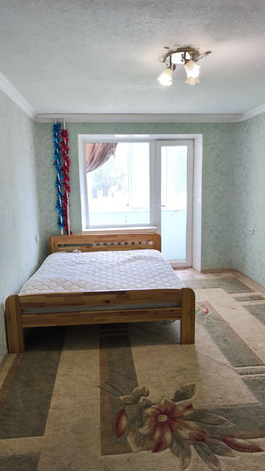 Продаж 1-кімнатної квартири 38 м², Роганська вул.